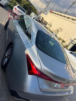 تويوتا أفالون